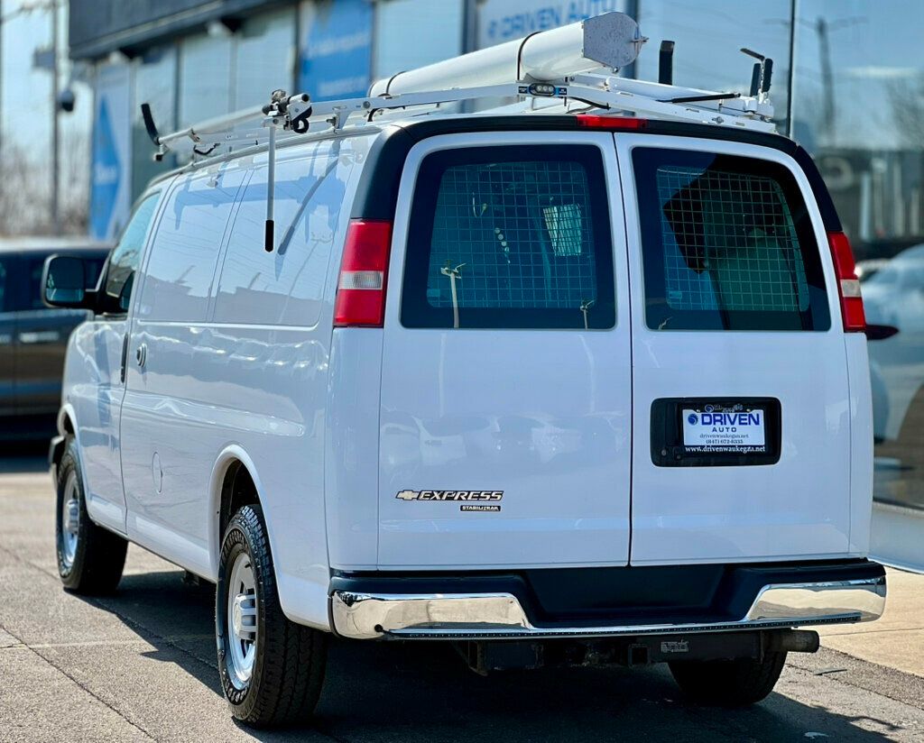 2014 Chevrolet Express Cargo Van RWD 2500 135" - 23000495 - 25