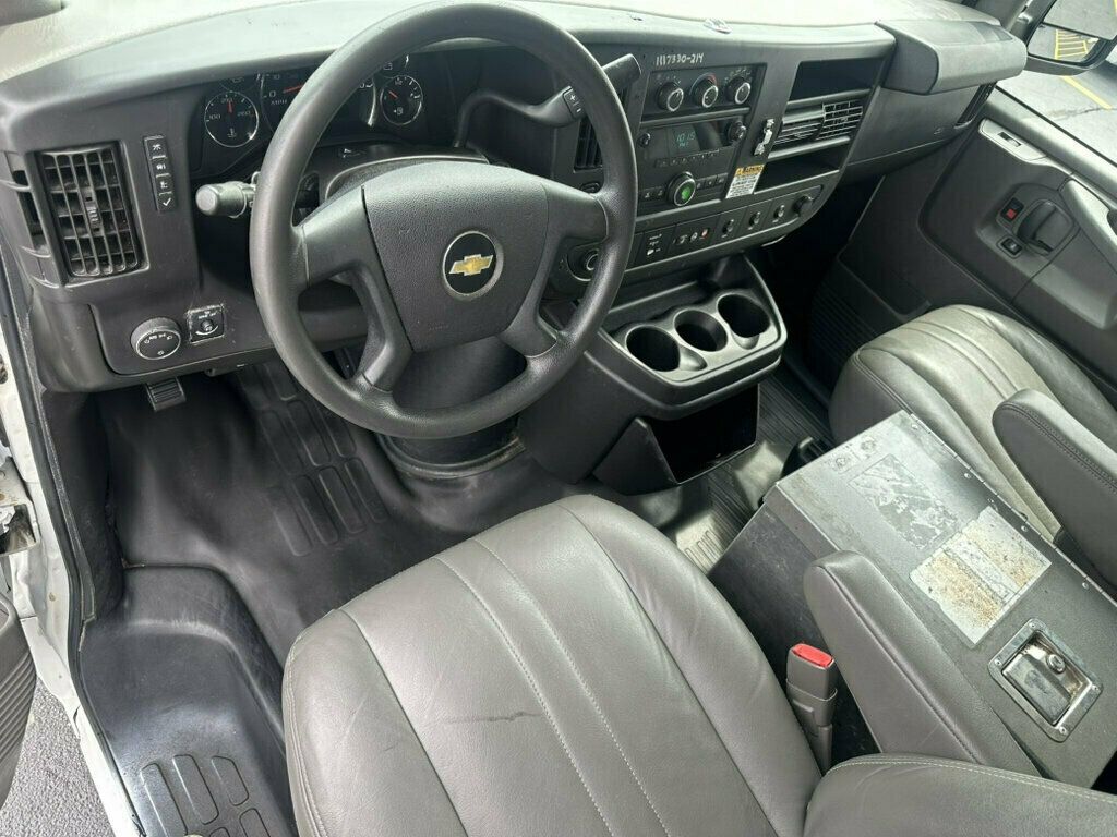 2014 Chevrolet Express Cargo Van RWD 2500 135" - 23073524 - 14