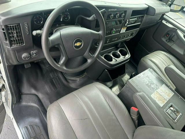 2014 Chevrolet Express Cargo Van RWD 2500 135" - 23073524 - 14