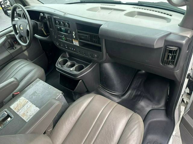 2014 Chevrolet Express Cargo Van RWD 2500 135" - 23073524 - 15