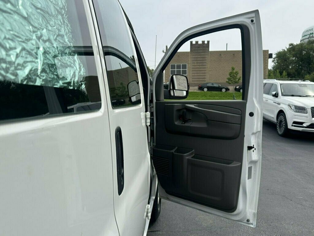 2014 Chevrolet Express Cargo Van RWD 2500 135" - 23073524 - 20