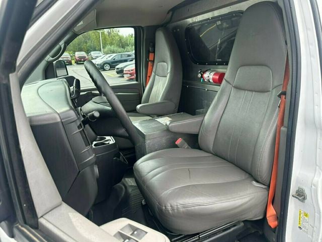 2014 Chevrolet Express Cargo Van RWD 2500 135" - 23073524 - 23