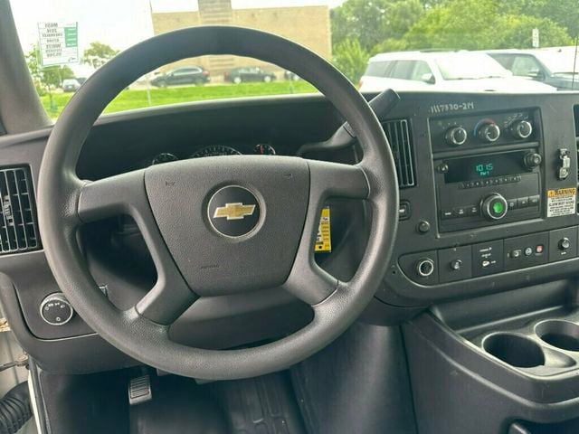 2014 Chevrolet Express Cargo Van RWD 2500 135" - 23073524 - 25