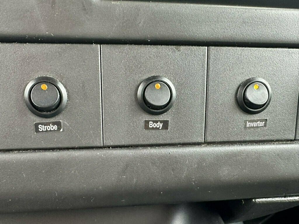 2014 Chevrolet Express Cargo Van RWD 2500 135" - 23073524 - 34