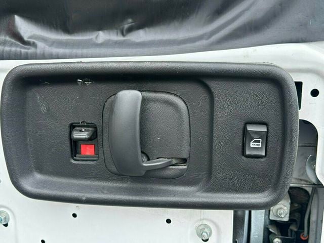 2014 Chevrolet Express Cargo Van RWD 2500 135" - 23073524 - 38