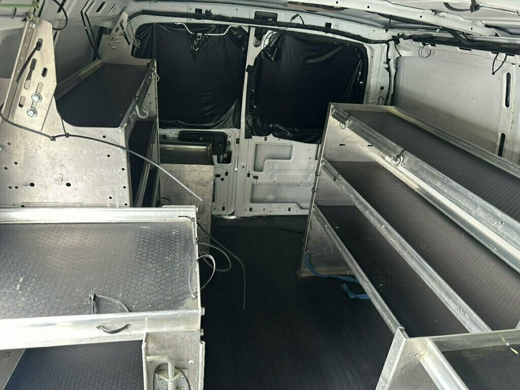 2014 Chevrolet Express Cargo Van RWD 2500 135" - 23073524 - 6