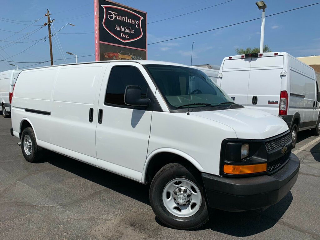 2014 Chevrolet Express Cargo Van RWD 3500 V8 - 22536496 - 21