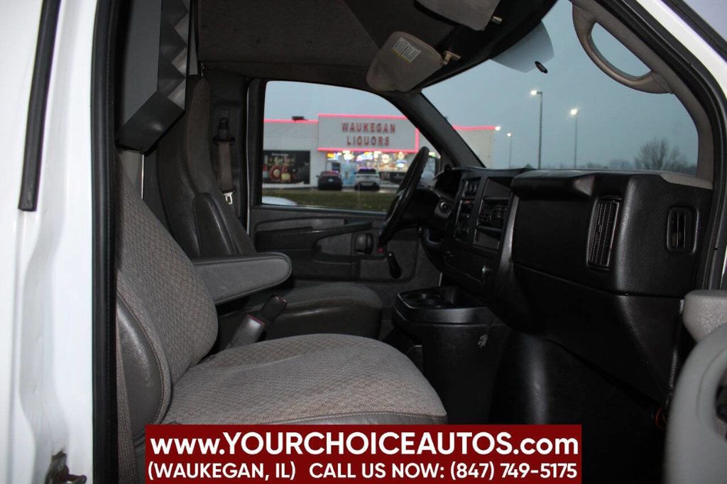 2014 Chevrolet Express Commercial Cutaway 3500 Van 139" - 22725499 - 13