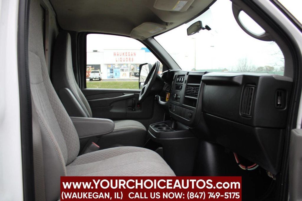 2014 Chevrolet Express Commercial Cutaway 3500 Van 159" - 22697389 - 11