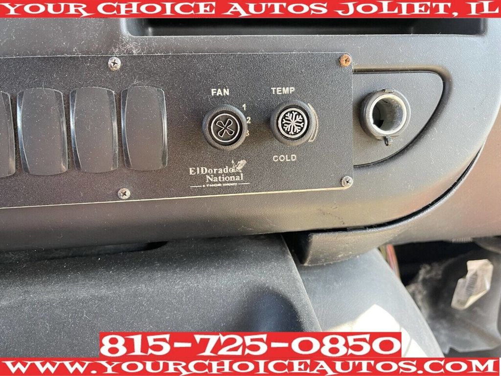 2014 Chevrolet Express Commercial Cutaway 4500 Van 177" Diesel - 22936436 - 36