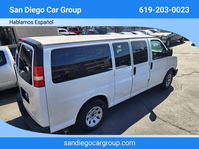 2014 Chevrolet Express Passenger RWD 1500 135" LS - 22828681 - 0