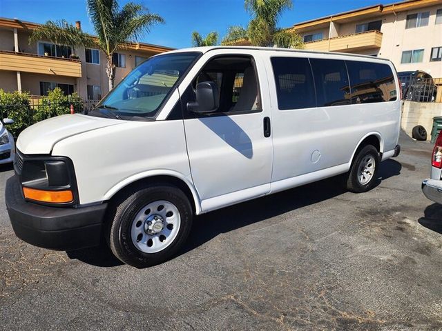 2014 Chevrolet Express Passenger RWD 1500 135" LS - 22828681 - 5