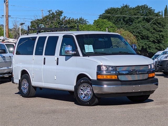 2014 Chevrolet Express Passenger RWD 1500 135" LT - 22253866 - 1