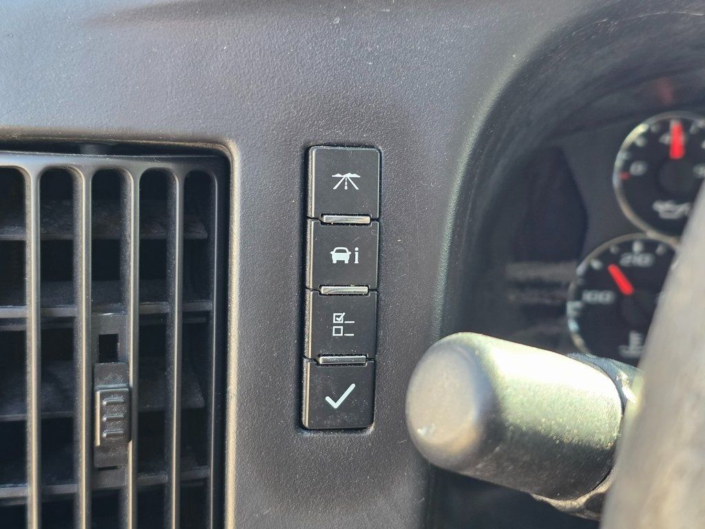 2014 Chevrolet Express Passenger RWD 1500 135" LT - 22906039 - 22