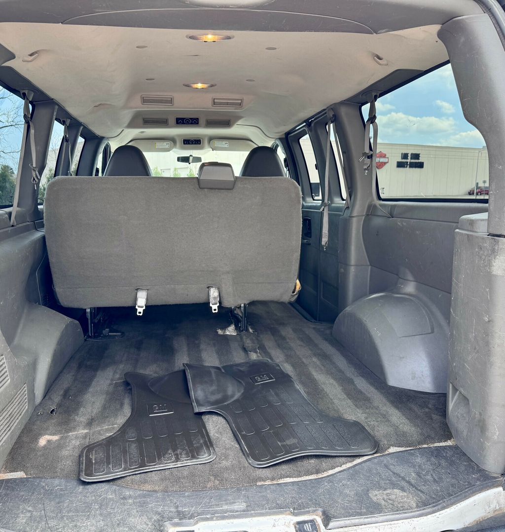 2014 Chevrolet Express Passenger RWD 1500 135" LT - 23033158 - 16