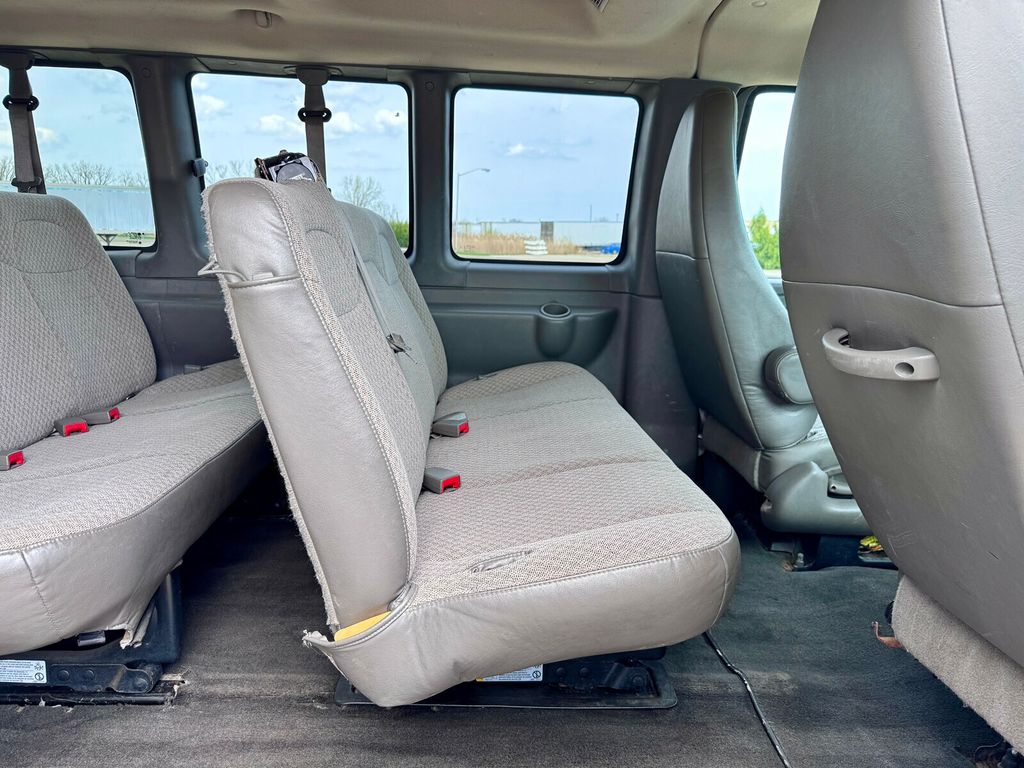 2014 Chevrolet Express Passenger RWD 1500 135" LT - 23016734 - 12