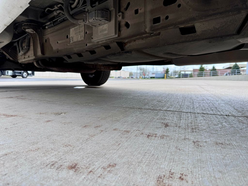 2014 Chevrolet Express Passenger RWD 1500 135" LT - 23016734 - 16