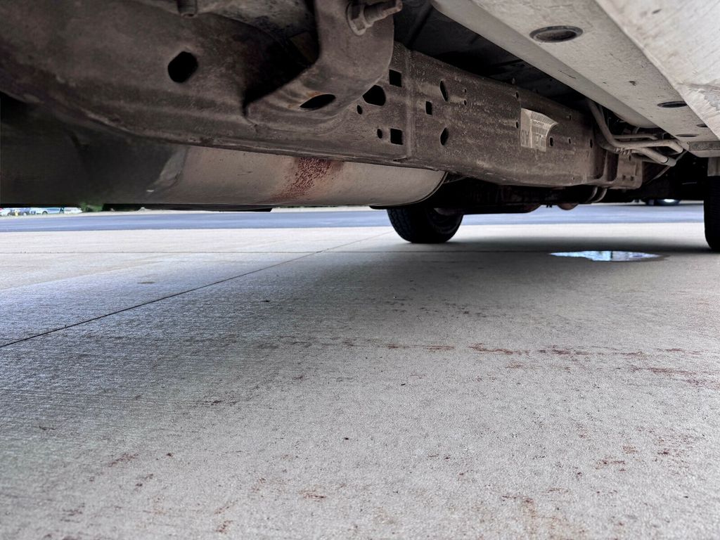 2014 Chevrolet Express Passenger RWD 1500 135" LT - 23016734 - 17