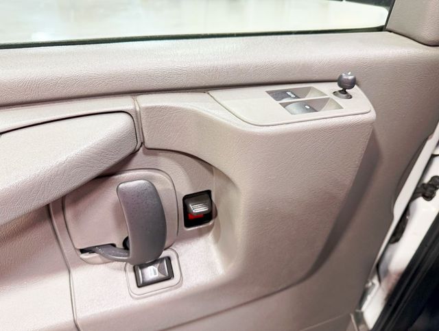 2014 Chevrolet Express Passenger RWD 3500 155" LS w/1LS - 22899717 - 19