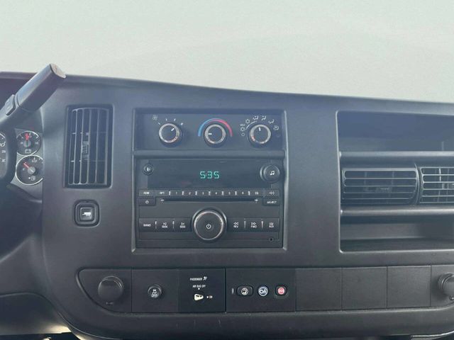 2014 Chevrolet Express Passenger RWD 3500 155" LT w/1LT - 23045963 - 36