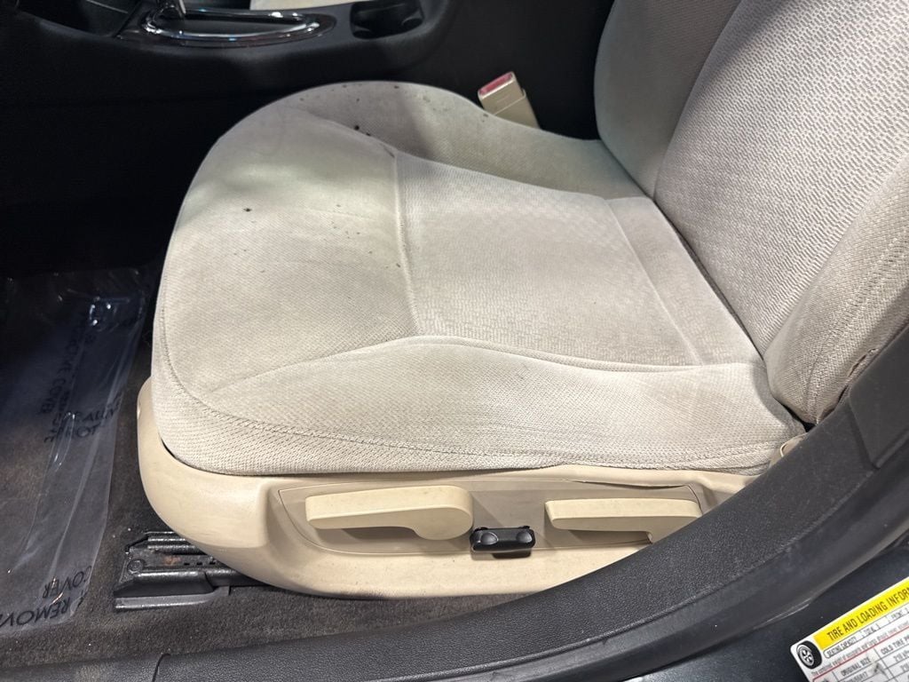 2014 Chevrolet Impala Limited 4dr Sedan LT - 23005410 - 21