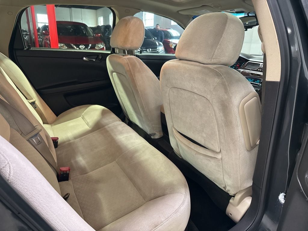 2014 Chevrolet Impala Limited 4dr Sedan LT - 23005410 - 32