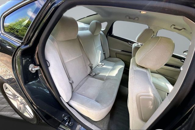 2014 Chevrolet Impala Limited 4dr Sedan LT - 23027695 - 14