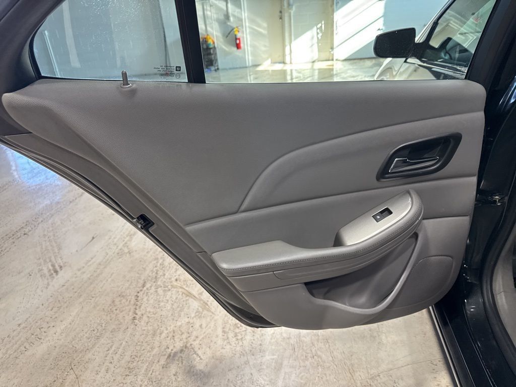 2014 Chevrolet Malibu 4dr Sedan LS w/1LS - 22975488 - 24