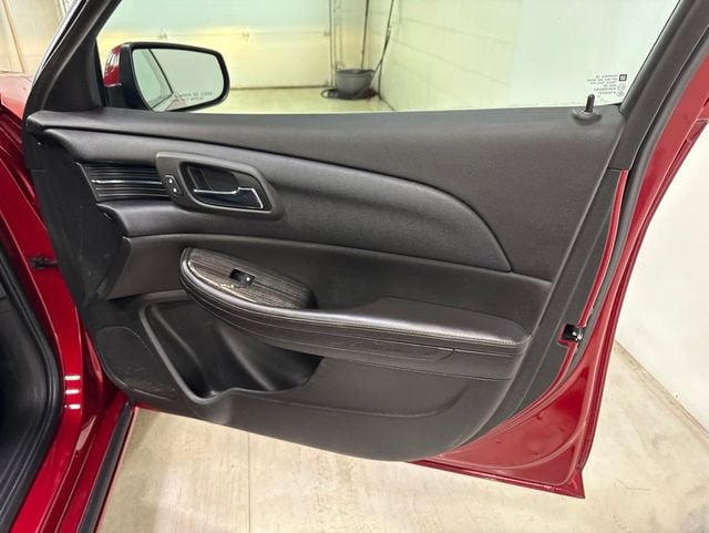 2014 Chevrolet Malibu 4dr Sedan LT w/1LT - 23021679 - 37