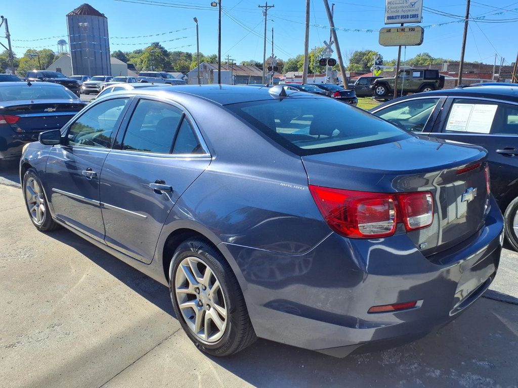 Chevrolet Malibu photo 4