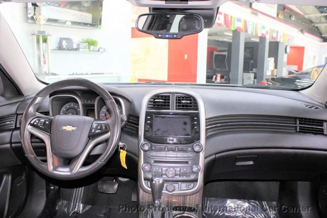 2014 Chevrolet Malibu photo 35