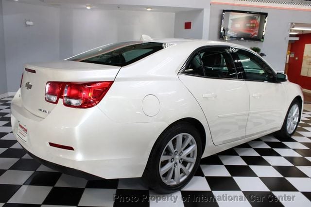 2014 Chevrolet Malibu photo 3