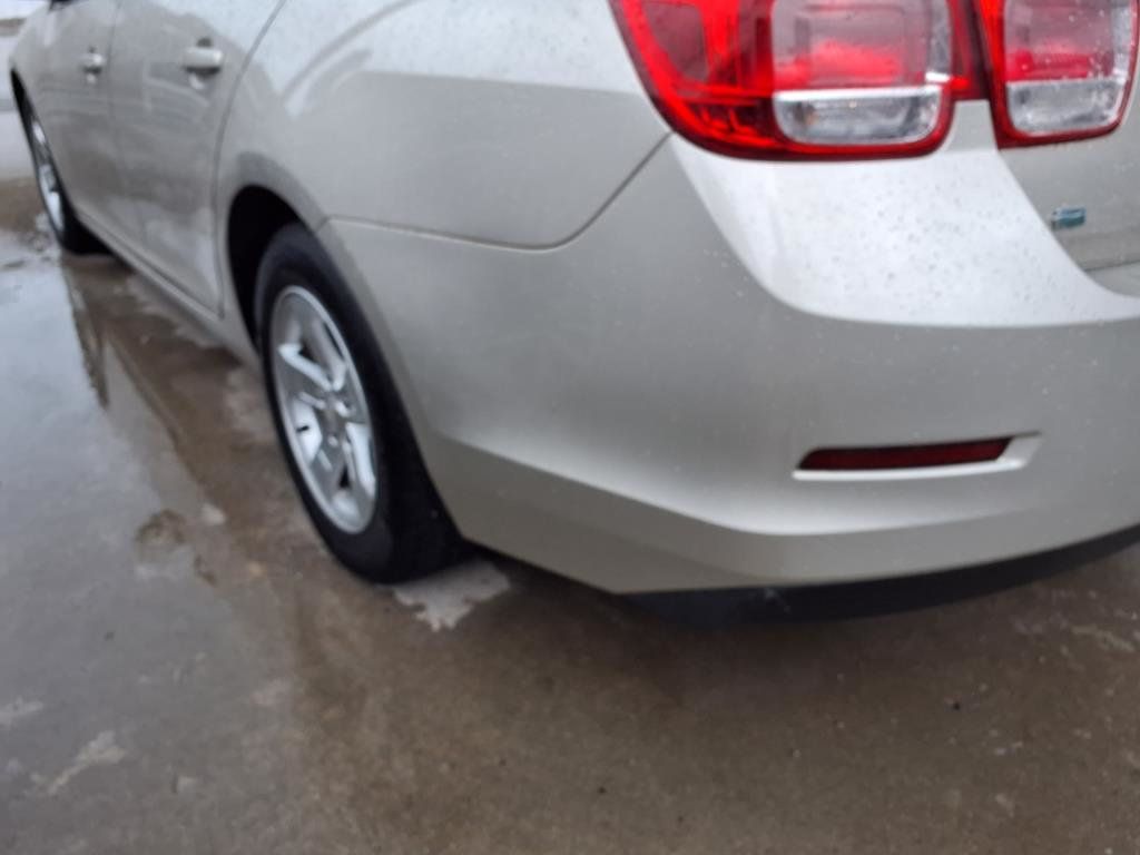 2014 Chevrolet Malibu LS - 22866611 - 16