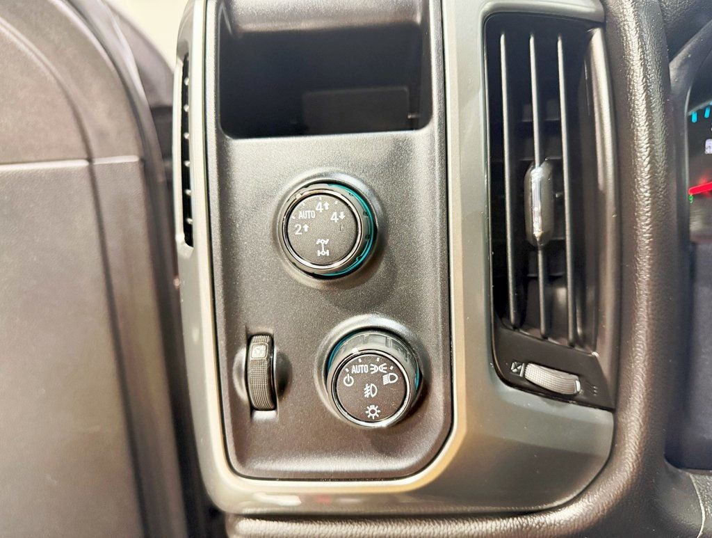 2014 Chevrolet Silverado 1500 photo 11