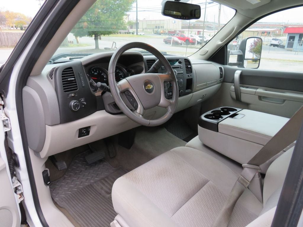 2014 Chevrolet Silverado 2500HD 4WD Crew Cab 153.7" LT - 22186583 - 9