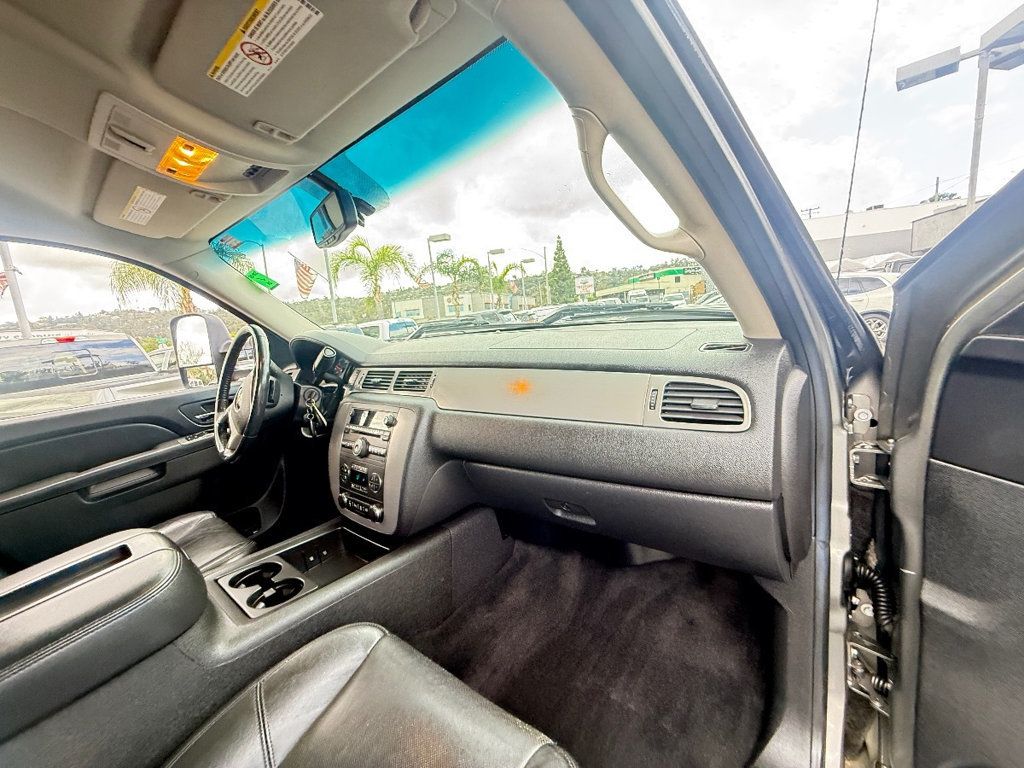 2014 Chevrolet Silverado 2500HD LTZ - 22932755 - 16