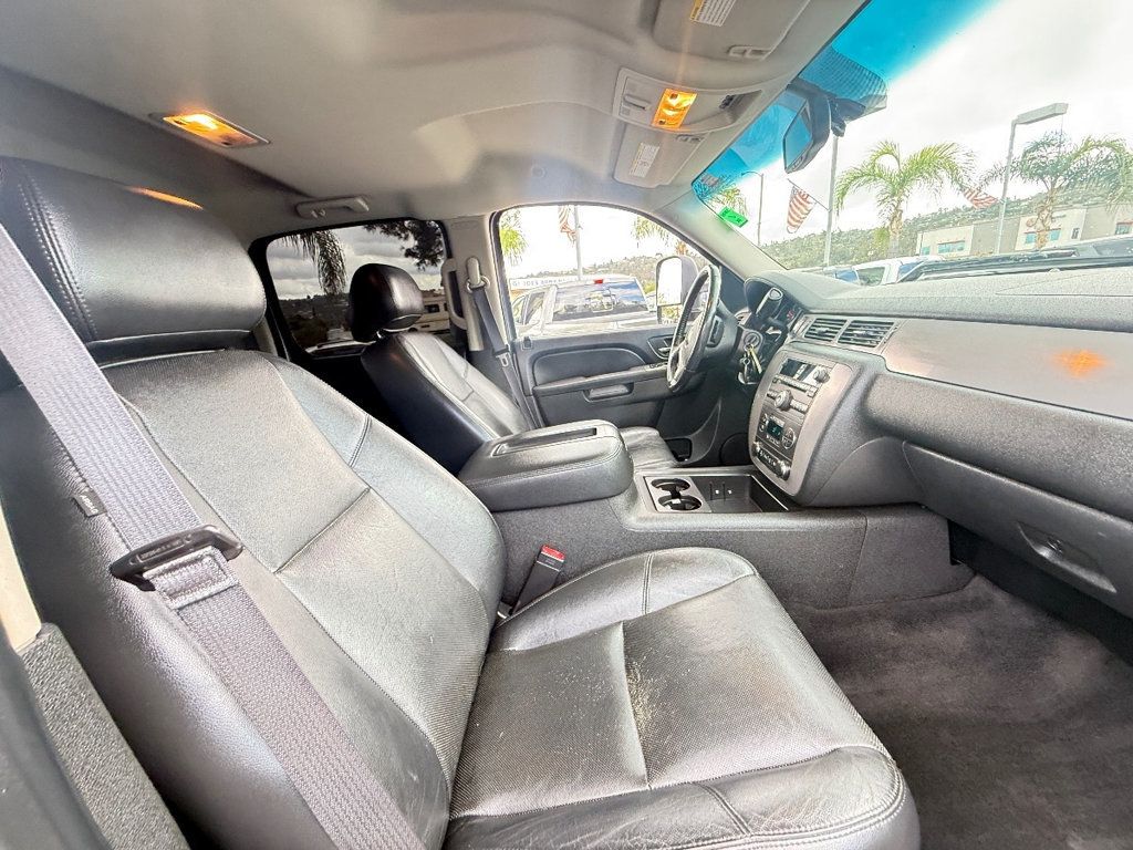 2014 Chevrolet Silverado 2500HD LTZ - 22932755 - 17
