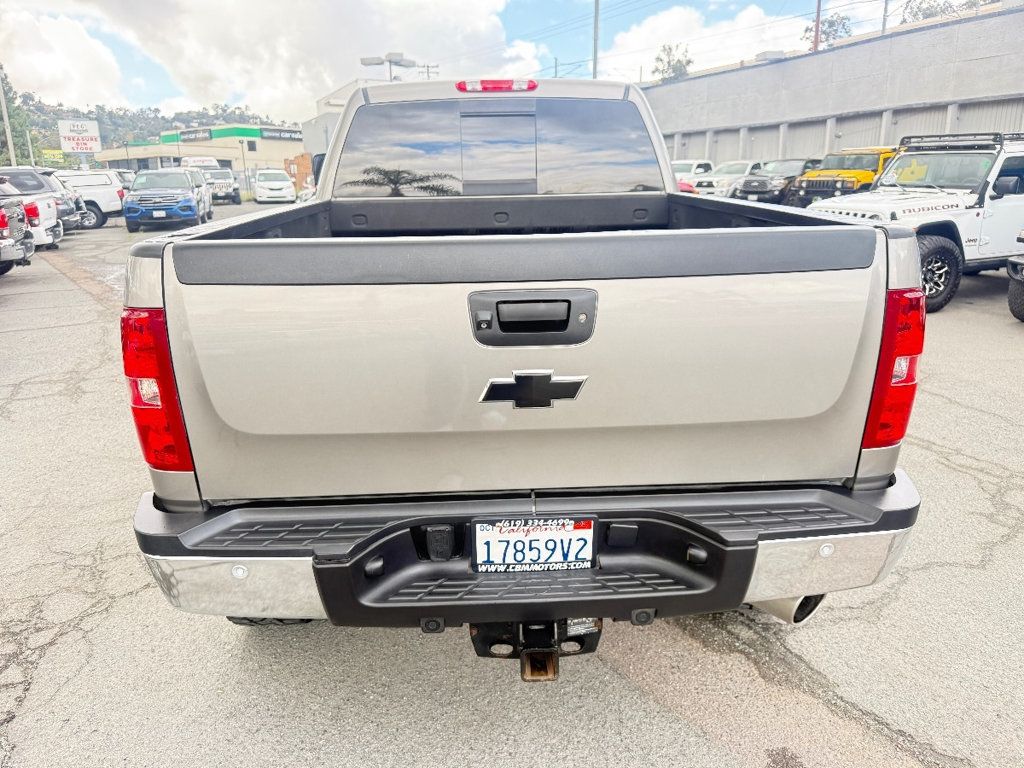 2014 Chevrolet Silverado 2500HD LTZ - 22932755 - 5