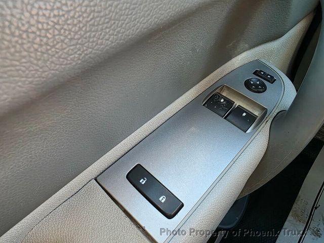 2014 Chevrolet Silverado 3500HD 4WD Reg Cab 133.7" Work Truck - 22954866 - 13