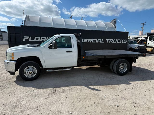 2014 Chevrolet Silverado 3500HD Gooseneck Flatbed 2WD Reg Cab 133.7 - 23016535 - 1