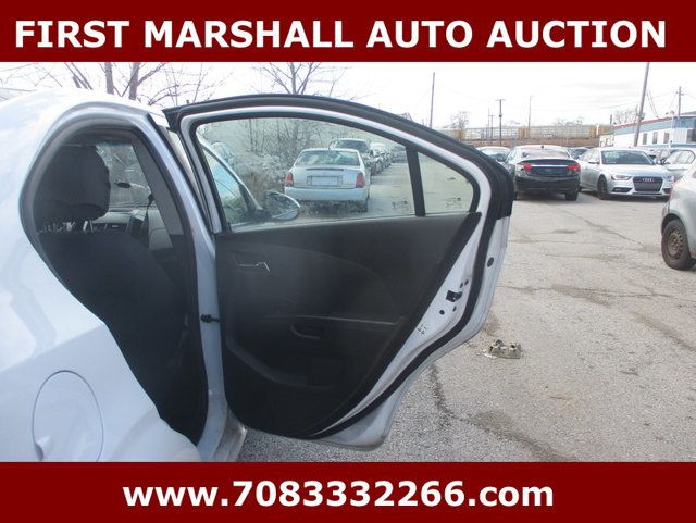 2014 Chevrolet Sonic 4dr Sedan Automatic LT - 23004889 - 4