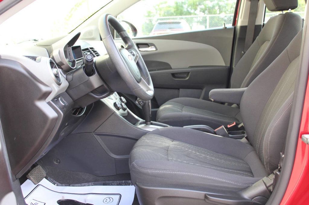 2014 Chevrolet Sonic 4dr Sedan Automatic LT - 22898481 - 10