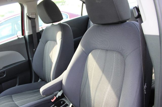 2014 Chevrolet Sonic 4dr Sedan Automatic LT - 22898481 - 11