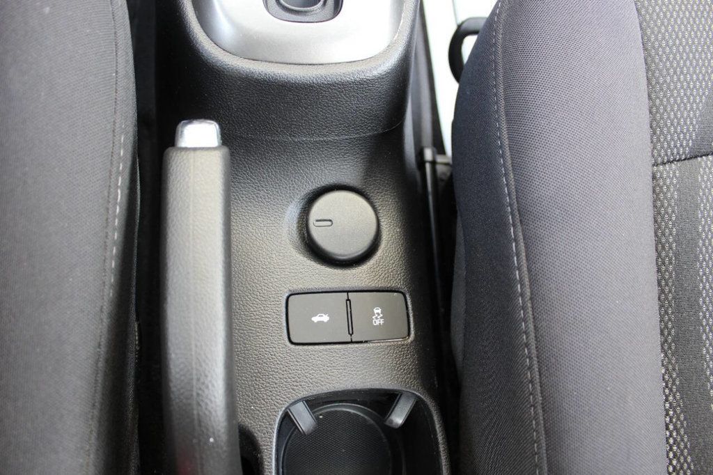 2014 Chevrolet Sonic 4dr Sedan Automatic LT - 22898481 - 27