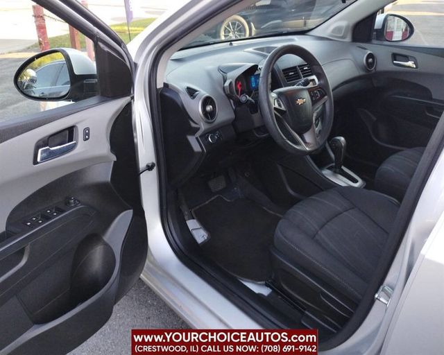 2014 Chevrolet Sonic 4dr Sedan Automatic LT - 22923359 - 11