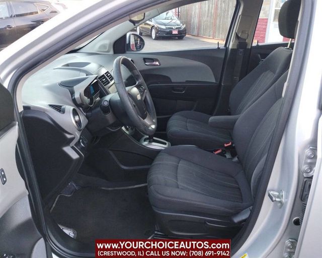 2014 Chevrolet Sonic 4dr Sedan Automatic LT - 22923359 - 13