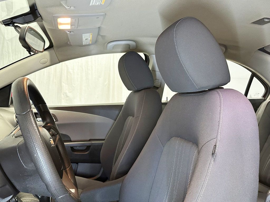 2014 Chevrolet Sonic 4dr Sedan Automatic LT - 23087201 - 16