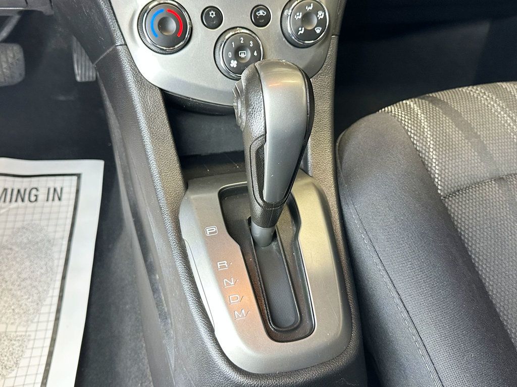 2014 Chevrolet Sonic 4dr Sedan Automatic LT - 23087201 - 24