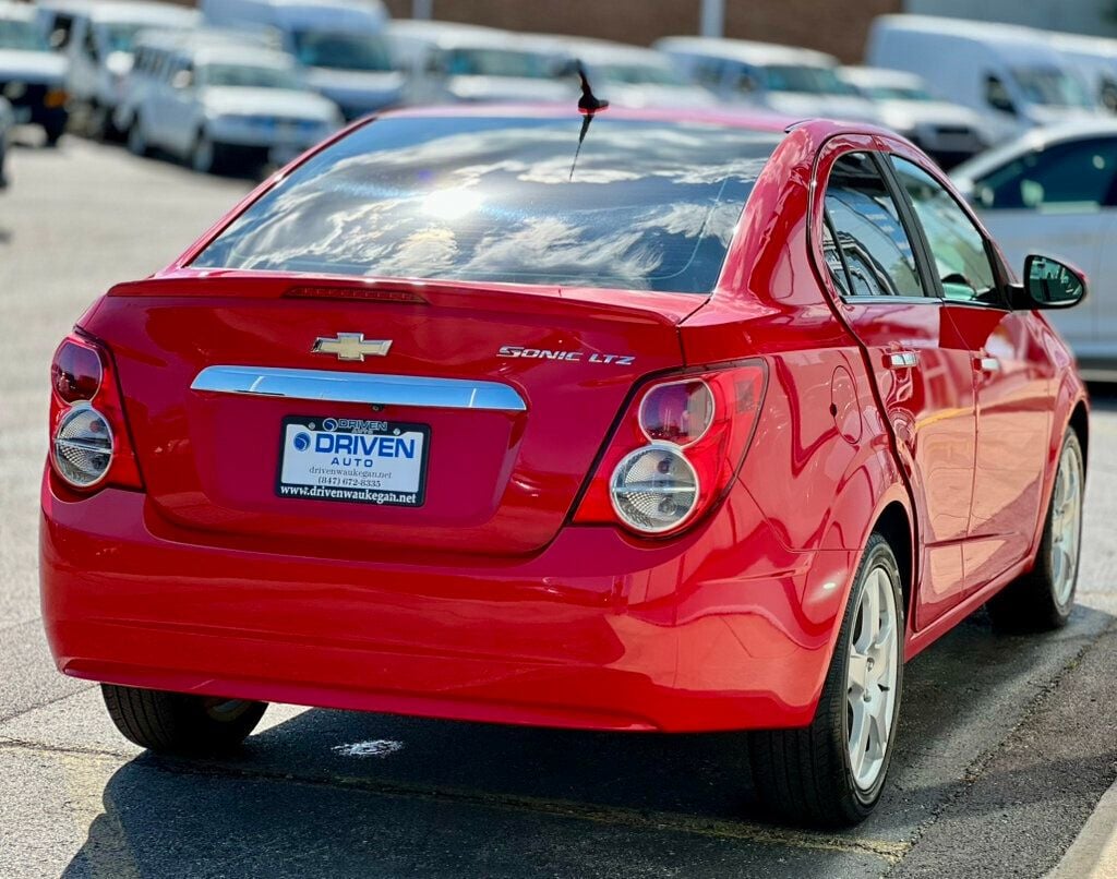 2014 Chevrolet Sonic LTZ photo 29
