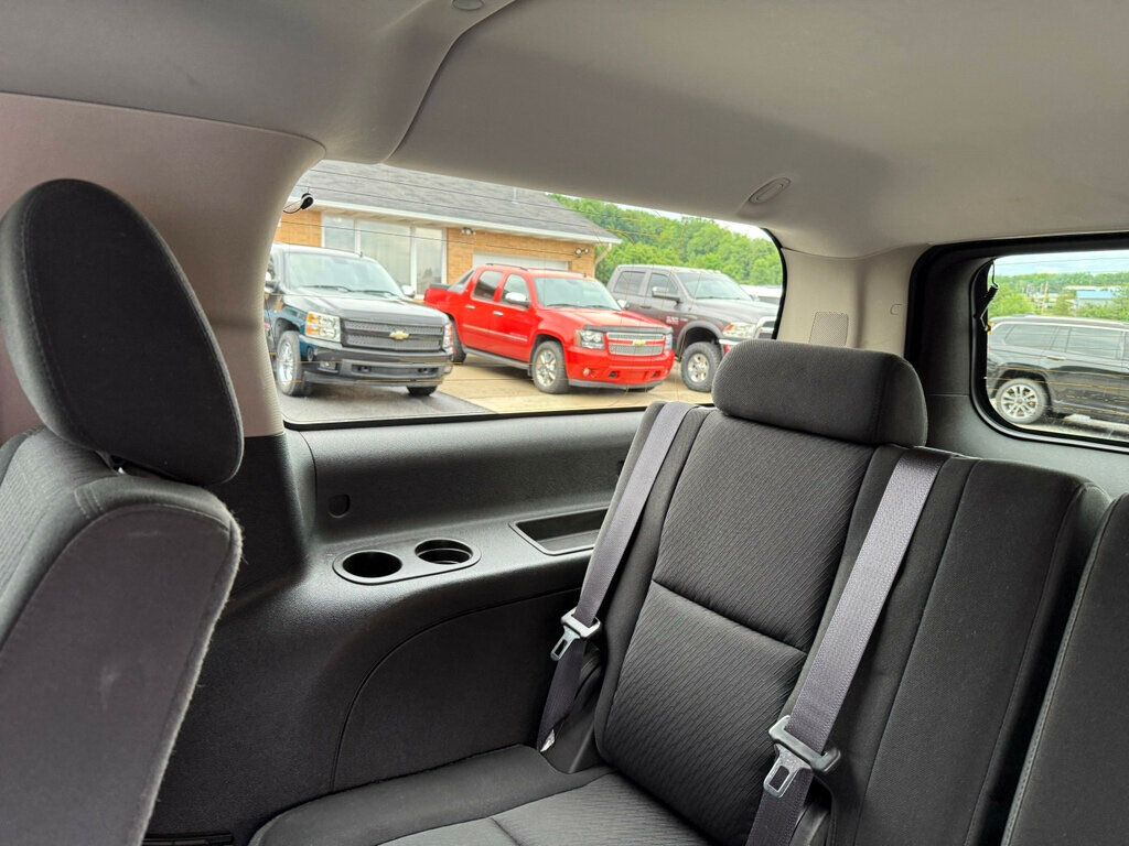 2014 Chevrolet Suburban LS photo 38